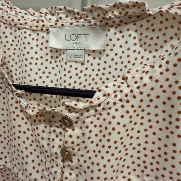 LOFT Cream Polka Dot Ruffle-Sleeve Shell - Picture 2 of 3